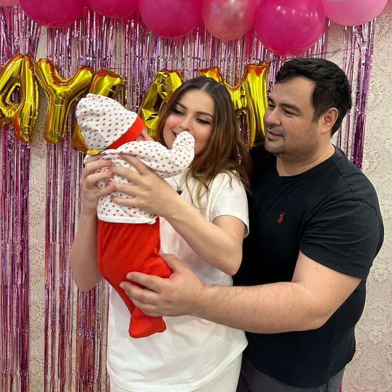 “Gördüm, arıqlamır, mən kökəldim”