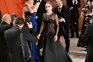 Məşhurların “Oskar” görünüşü...