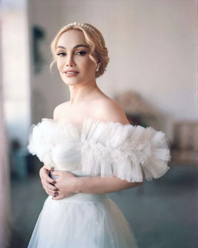 Səhnədən Murada söz atdı, cavab gecikmədi