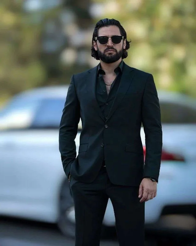 Ad çəkmədən həmkarlarını təhqir etdi