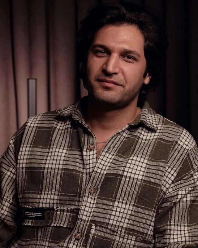 Ad çəkmədən həmkarlarını təhqir etdi