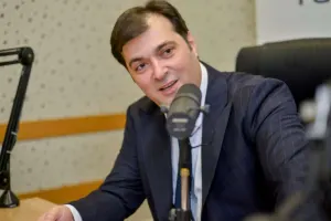 Musavinin qızının rəsmi Parisdə sərgilənəcək