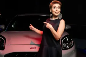 Hüsniyə bu sürücüləri təhqir etdi