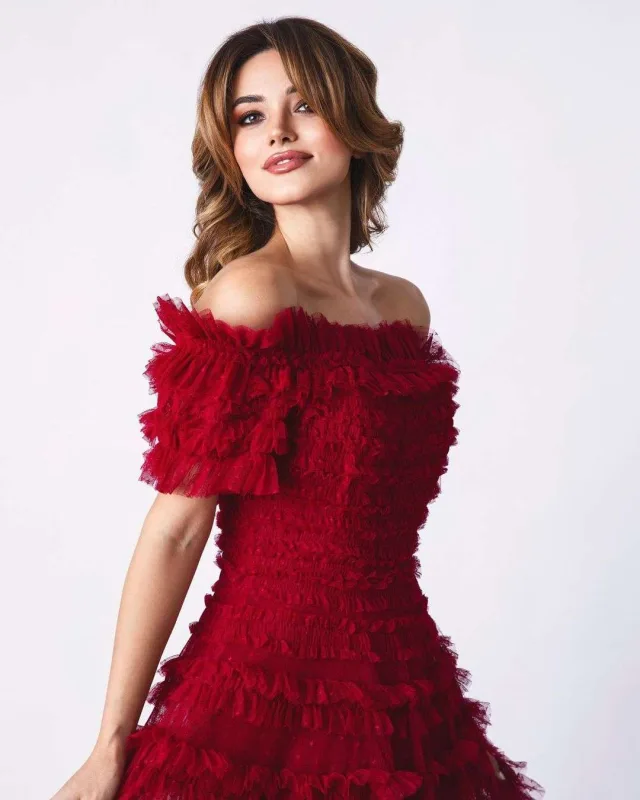 Mələkxanımın qızı dövlət kanalında işə başladı