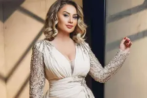 Roza izləyicisini aşağıladı