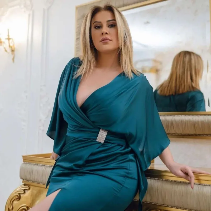 Roza izləyicisini aşağıladı