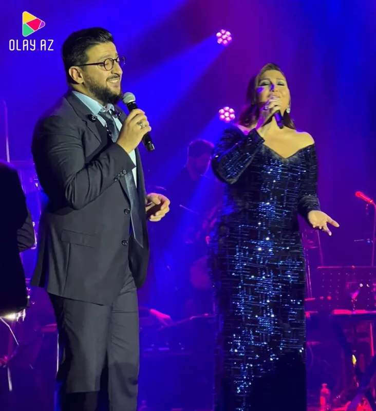 Sibel Can Bakı toyunda onunla oxudu