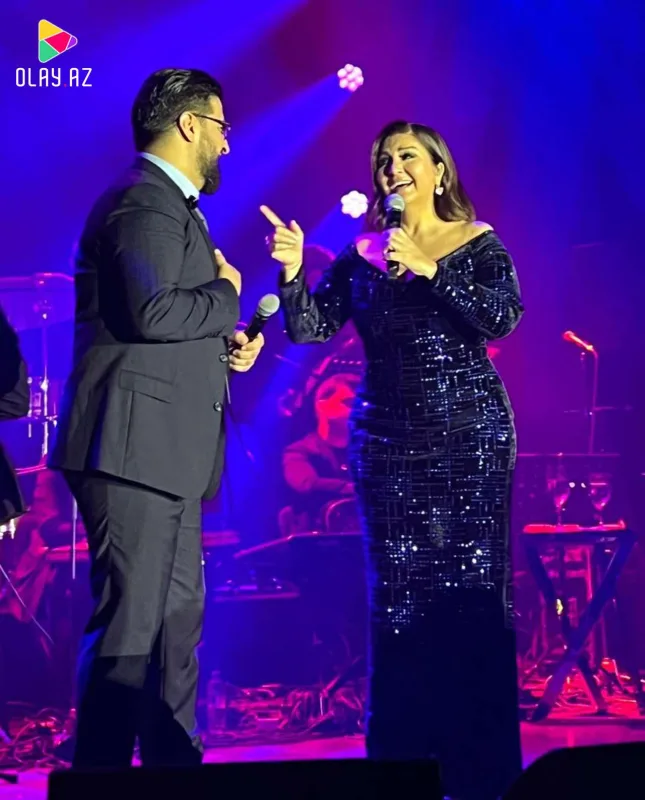 Sibel Can Bakı toyunda onunla oxudu