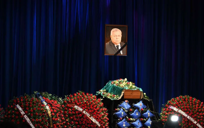 Mehdixanlı direktor olsa, Cəfərova gedəcək?