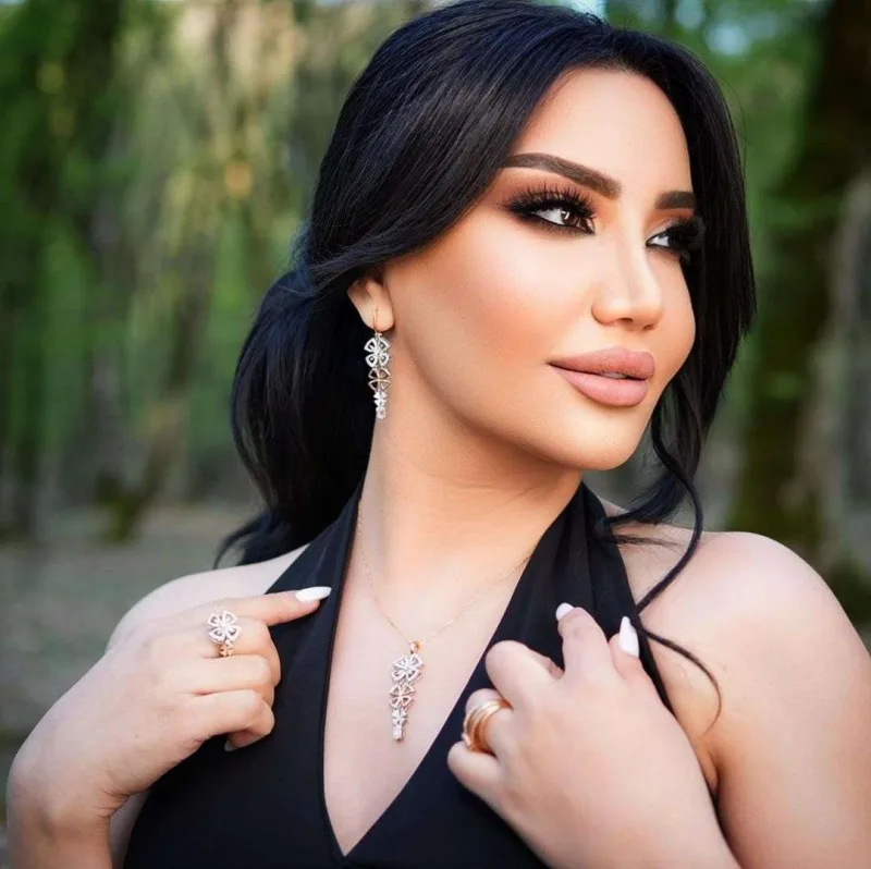 Nigar estetik əməliyyatlarını açıqladı