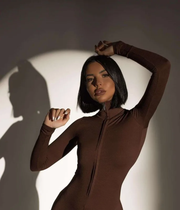 Qonşusu Nagehanın ayaqqabısını oğurladı