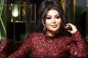 Məscidin yanında video çəkdirdi, tənqid edildi