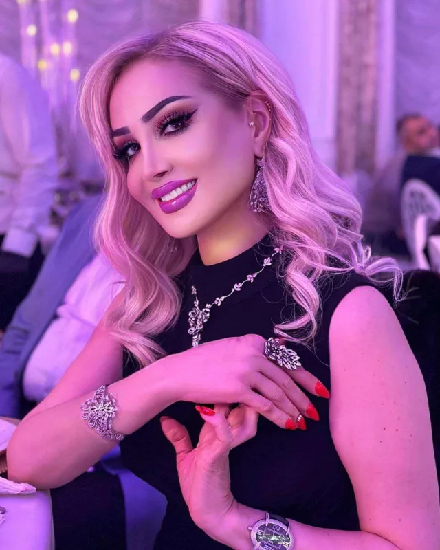 “Həyatımı səhnəyə həsr etmişəm”