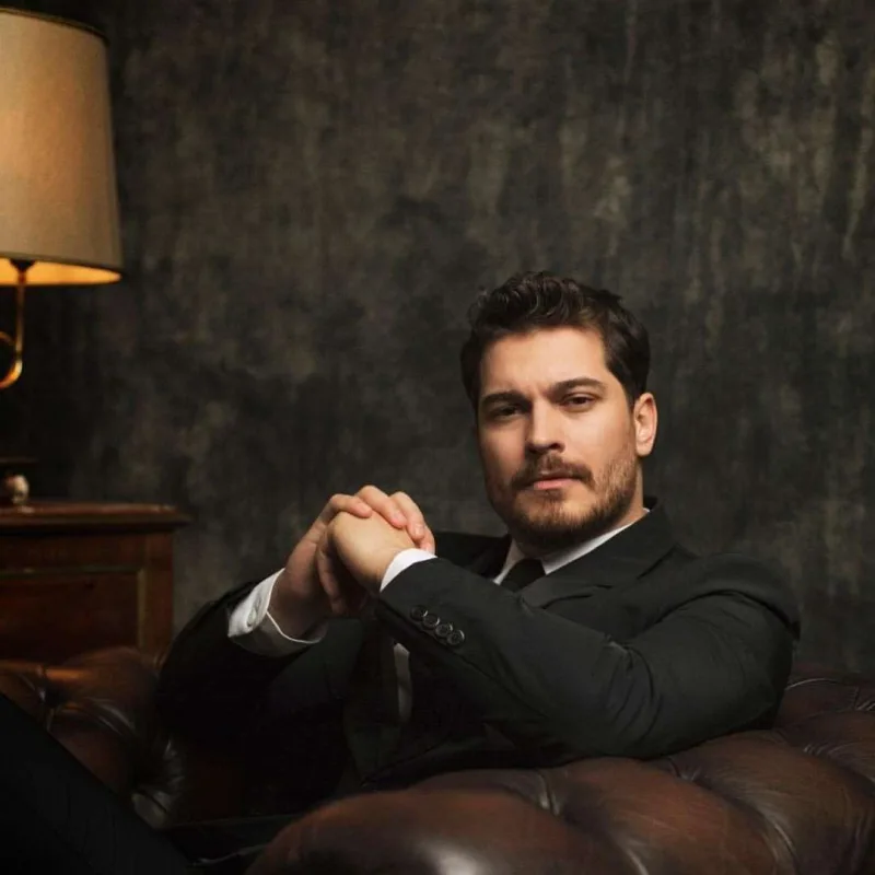 Afrayla Çağatay görüşməyə başladı