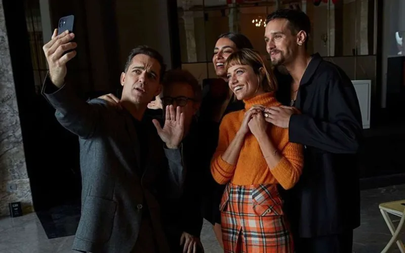 Sevgilinizin sizə hörmət etdiyini göstərən 10 əlamət!