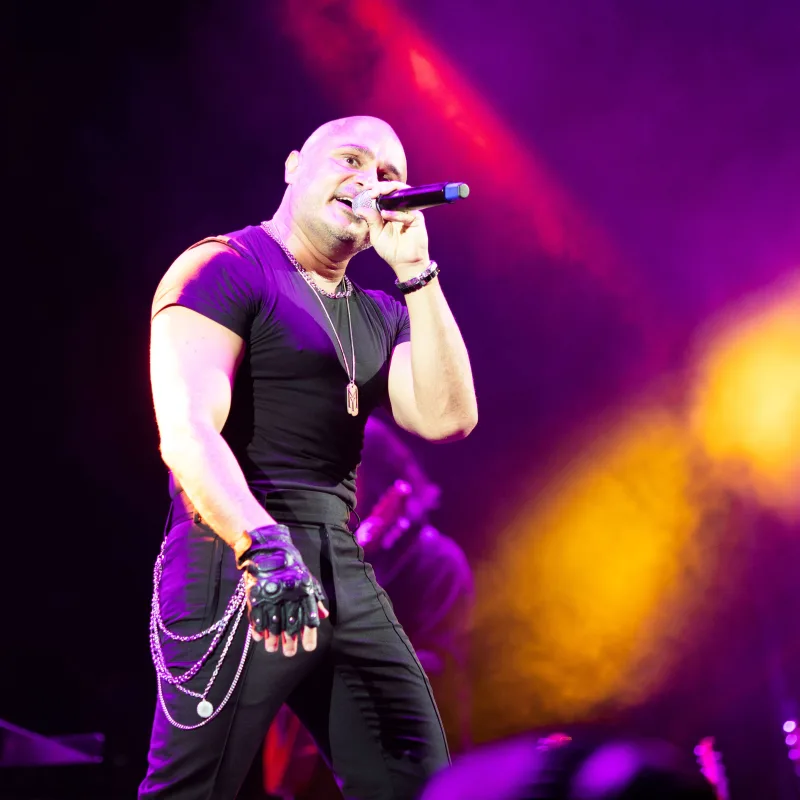 “Spotify”da ən çox hansı müğənnimizə qulaq asırlar?