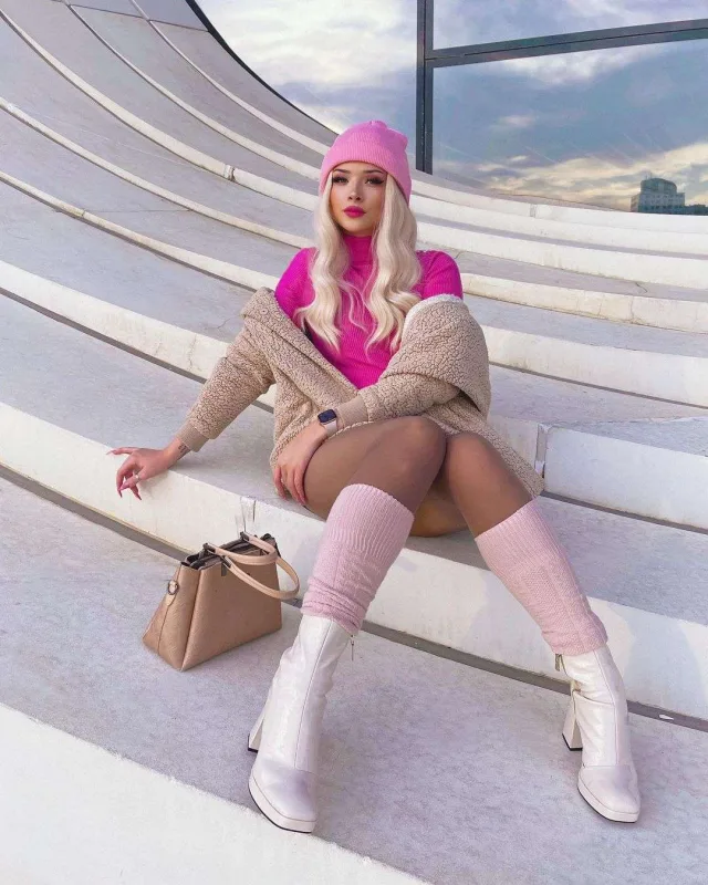 Polisdən “Tarqovı”da poza verən  modelə xəbərdarlıq