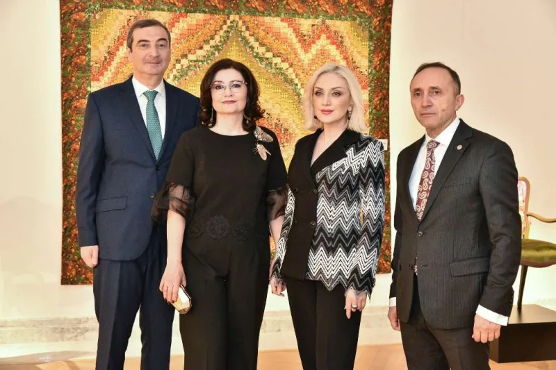 Gülnarə Xəlilovanın milli geyimləri Belqradda