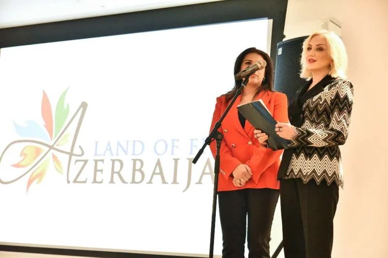 Gülnarə Xəlilovanın milli geyimləri Belqradda