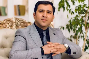 Əməkdar artistin “Range Rover”indən oğurluq edildi