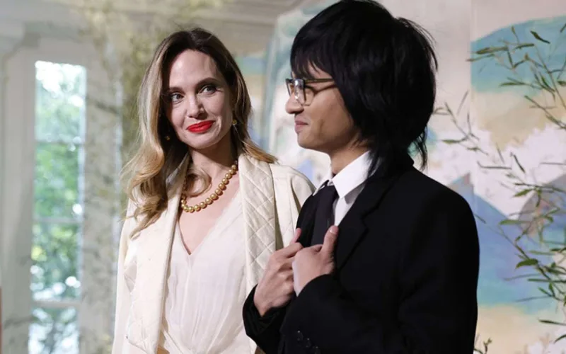 Coli böyük oğlu ilə Ağ Evə getdi