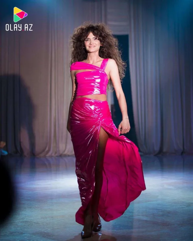 Məşhur futbolçumuz model kimi podiuma çıxdı