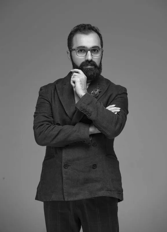 “Yaşlı aktyorları yığıb fotosessiya etmək lazımdır”