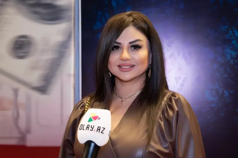 “Onlar gəzməyə gedir, mən evə, çünki ailəm var”