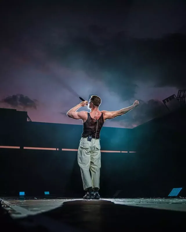 Onu yaxından görmək üçün 1100 AZN verməlisiniz