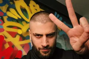 Reynmen Bakıya gəlmir - Narazıdır!