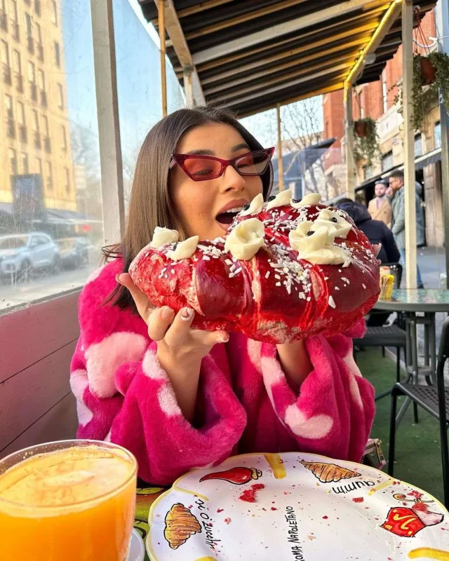 Ət yeməyi dayandırdı, səhhəti pisləşdi