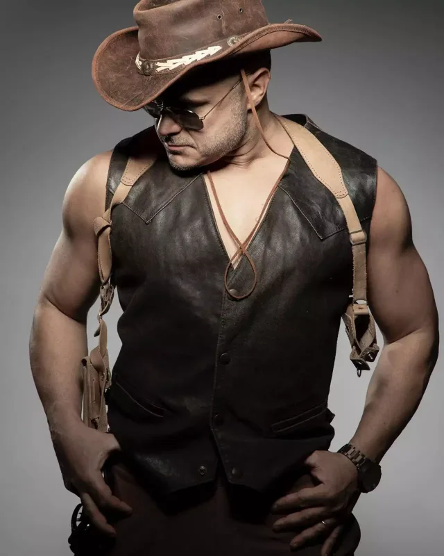 Yaşar onlar haqda ağır danışdı