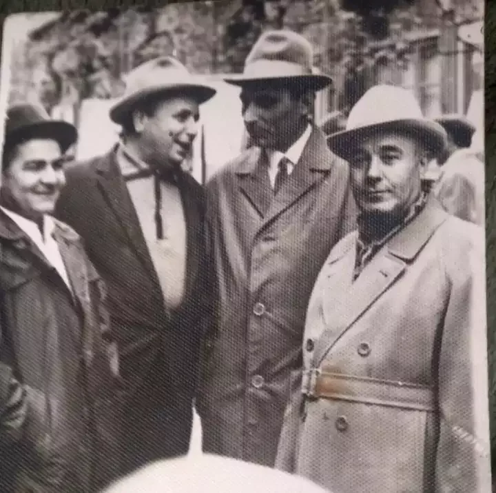 Qələbə Günündə qohumlarını andılar