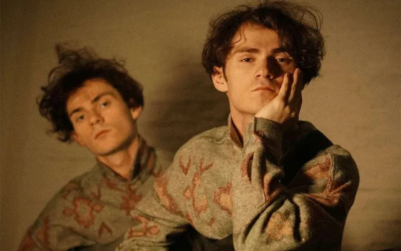 “Dilimizdə olan ifaya niyə mükafat versinlər?”