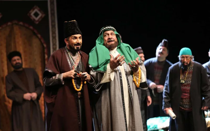 “Teatr ya bu döngədə xilas olacaq, ya da...”