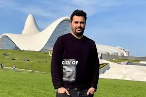 Orxan yenidən Bakıya gəldi