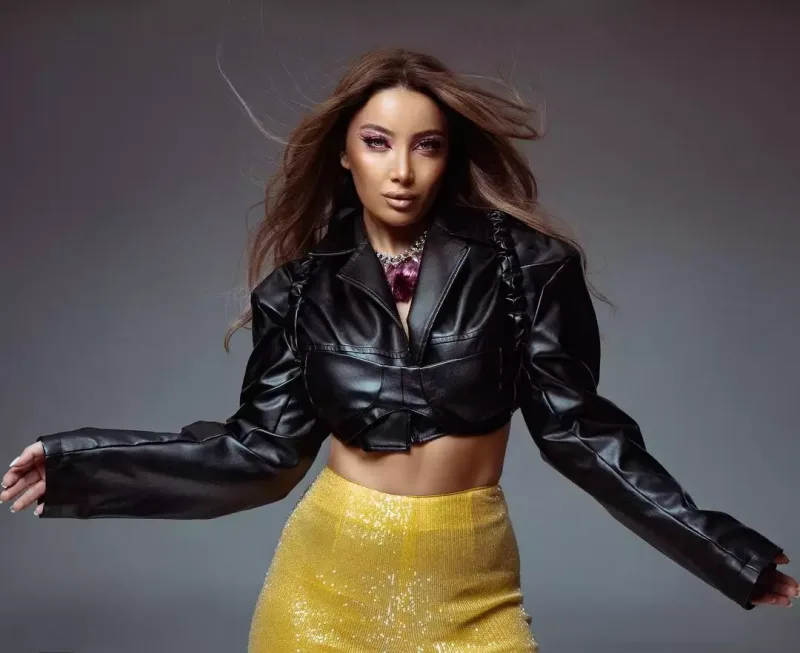 Qalmaqal yaşadığı İradə ilə fotosunu paylaşdı