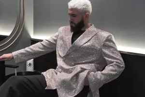 12 yaşına kimi heç bir fotosu yoxdur