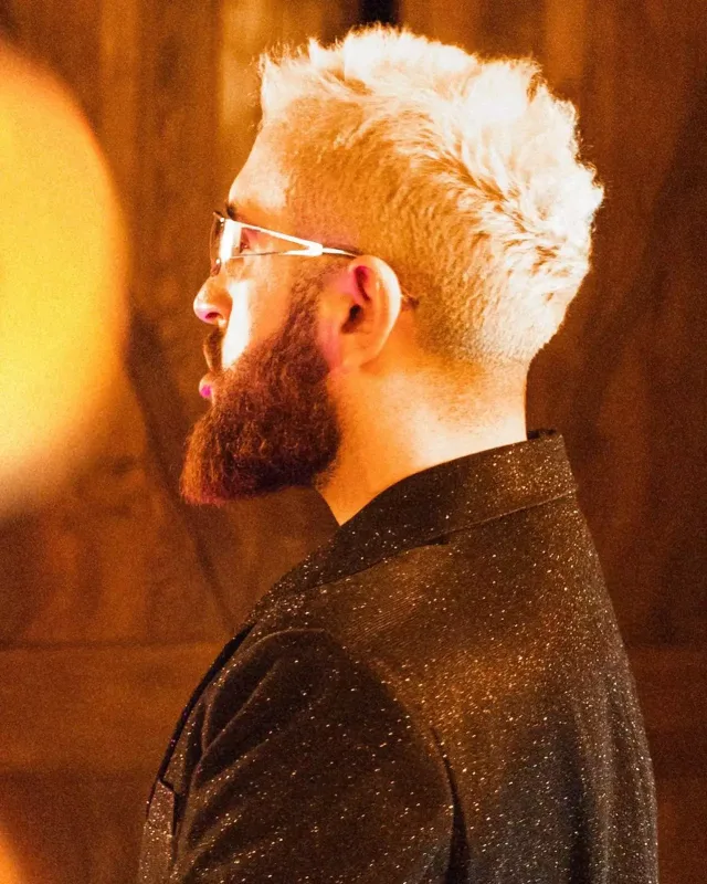 12 yaşına kimi heç bir fotosu yoxdur