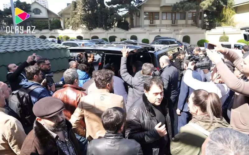 “Sənin yoxluğunu paylaşa bilmirəm”