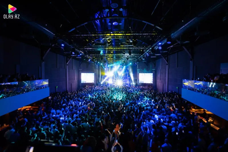 “Məkanın sahibi buradadır”