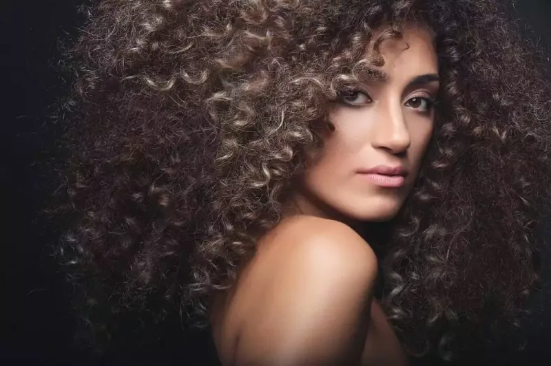 Özü Erdoğanı, qızı Kılıçdaroğlunu dəstəkləyir