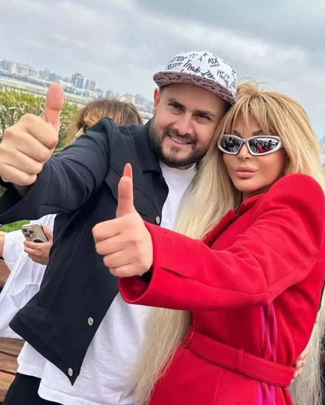 Murad Arif konsertində Aygün Kazımova sürprizi!