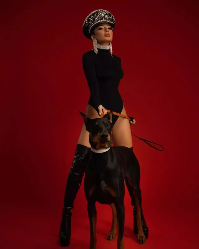 “Dilarə o soyunan qızdır?” - Şəbnəm tanımadı