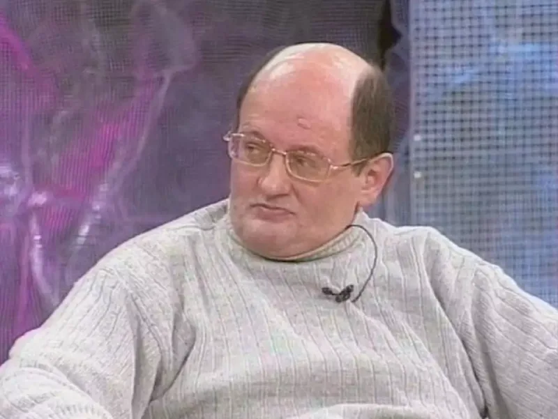 Alla Puqaçova küçələrdə yatan “Арлекино”nun müəllifinə nə etmişdi?