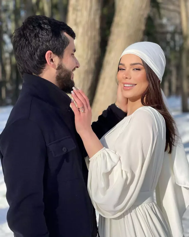 Eşqin ayrılıqdan sonra Azərbaycandan köçür