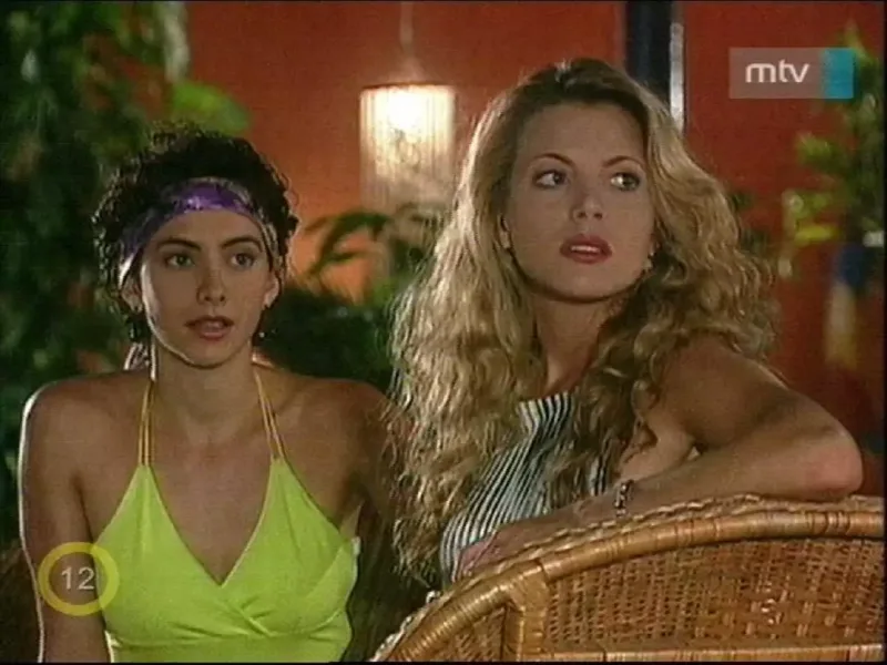 “Səhrada məhəbbət”in ulduzu illər sonra sənətini dəyişdi