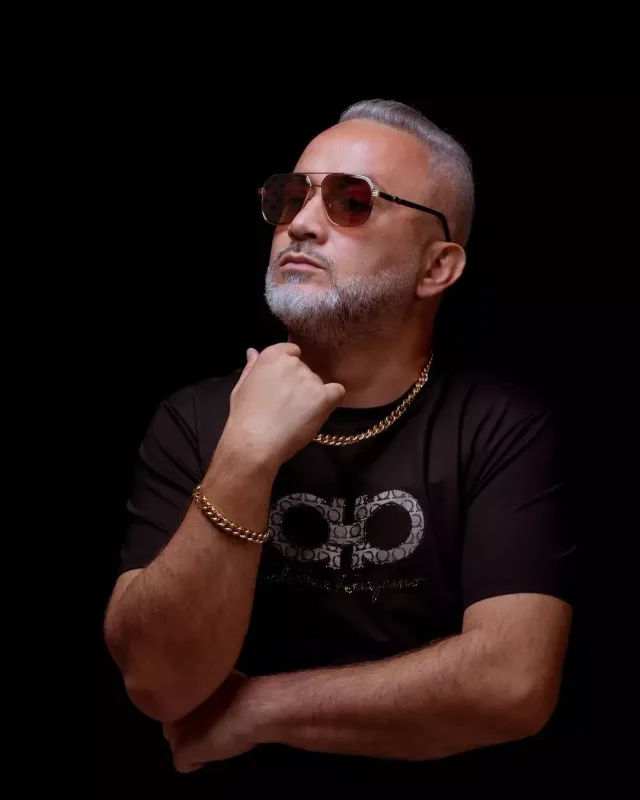 “10 aylığımda atam, 13 yaşımda atalığım vəfat etdi”