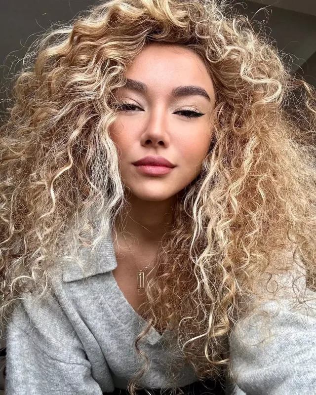 Aktrisalarımızın instaqram populyarlığı - Kim birincidir?