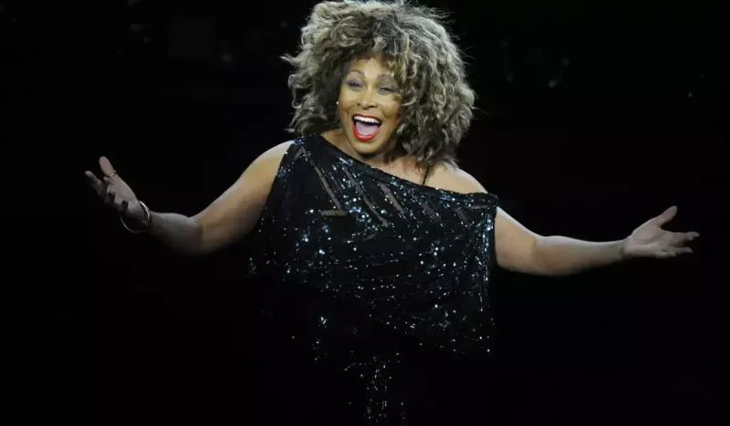 Tina Törner vəfat etdi